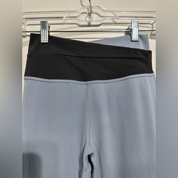 Lululemon Throwback Astro Pant in
Chambray / Graphite Grey - Picture 7 of 13
